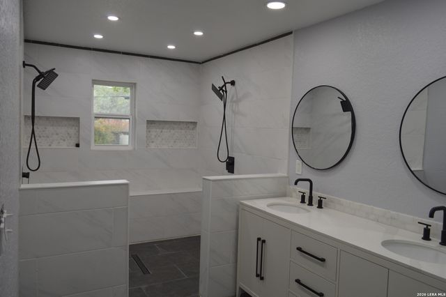 1003 FABULOUS DR, San Antonio, TX 78213