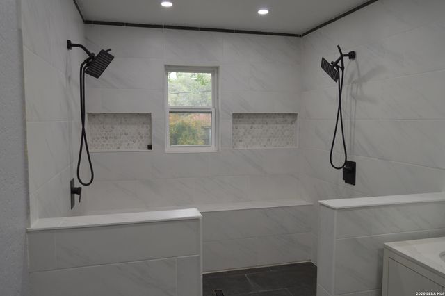 1003 FABULOUS DR, San Antonio, TX 78213