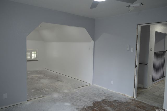 1003 FABULOUS DR, San Antonio, TX 78213