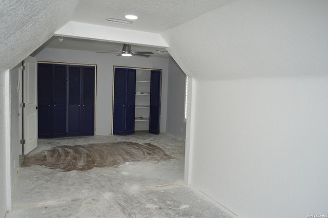 1003 FABULOUS DR, San Antonio, TX 78213