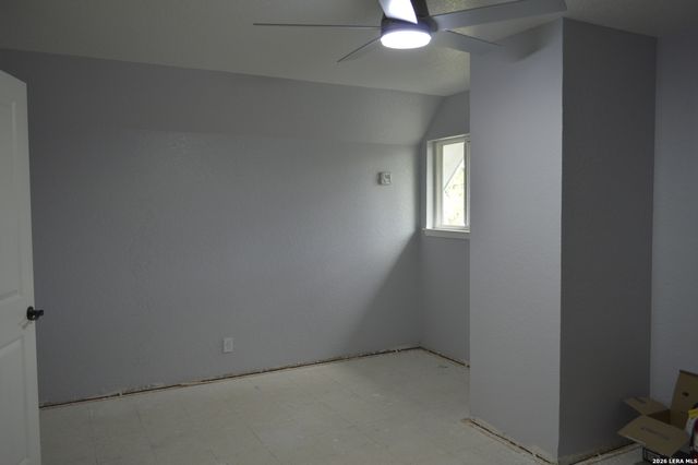 1003 FABULOUS DR, San Antonio, TX 78213