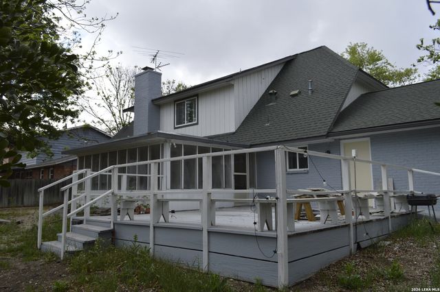 1003 FABULOUS DR, San Antonio, TX 78213