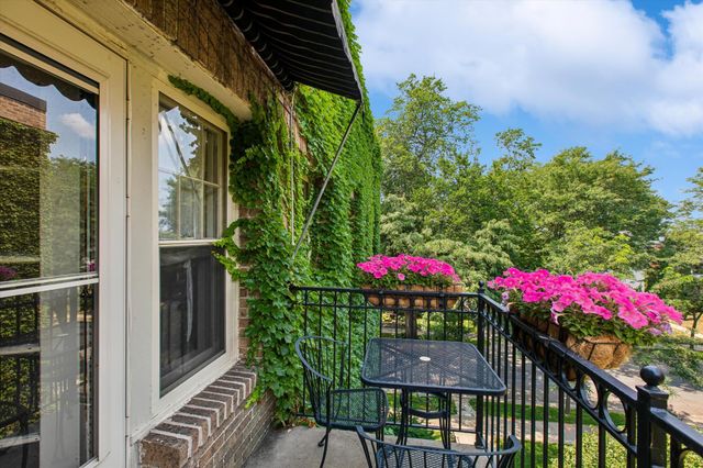2521 Humboldt Avenue S 309, Minneapolis, MN 55405