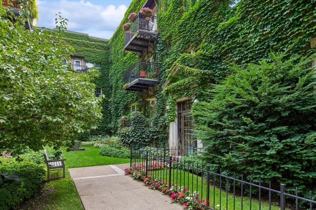 2521 Humboldt Avenue S 309, Minneapolis, MN 55405