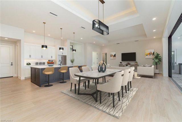 2605 SW 37th ST, Cape Coral, FL 33914