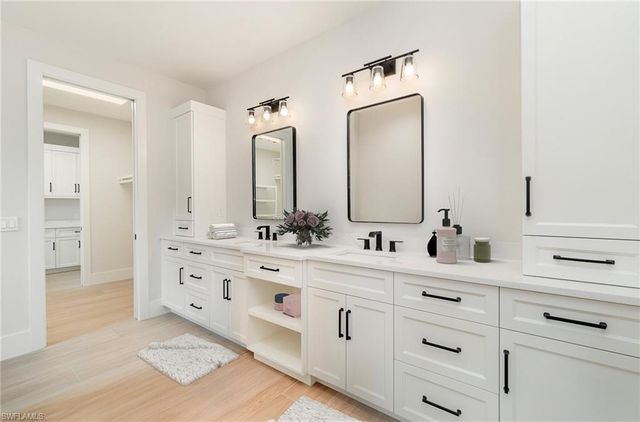 2605 SW 37th ST, Cape Coral, FL 33914