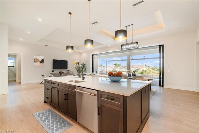 2605 SW 37th ST, Cape Coral, FL 33914