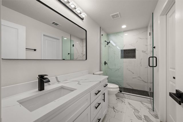 408 Reagan Lane, Burleson, TX 76028