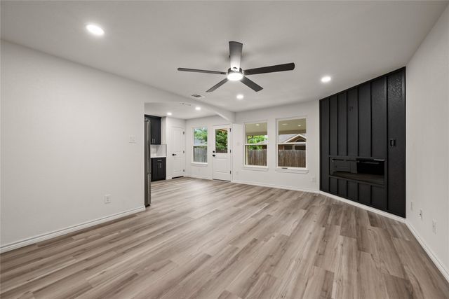 408 Reagan Lane, Burleson, TX 76028