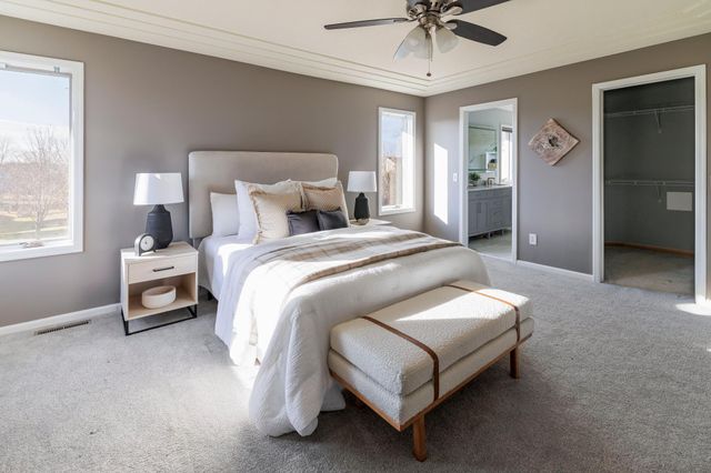 9807 Almond Avenue N, Brooklyn Park, MN 55443