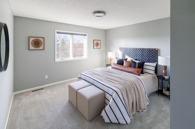 9807 Almond Avenue N, Brooklyn Park, MN 55443