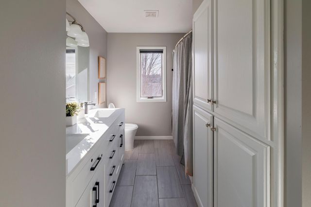 9807 Almond Avenue N, Brooklyn Park, MN 55443