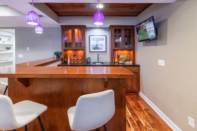 9807 Almond Avenue N, Brooklyn Park, MN 55443