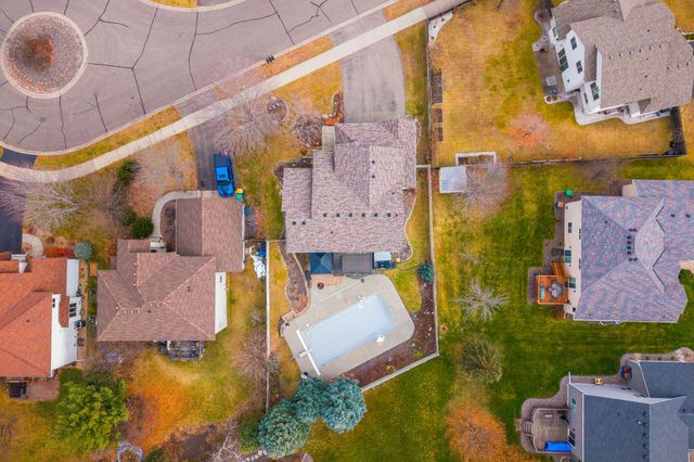 9807 Almond Avenue N, Brooklyn Park, MN 55443