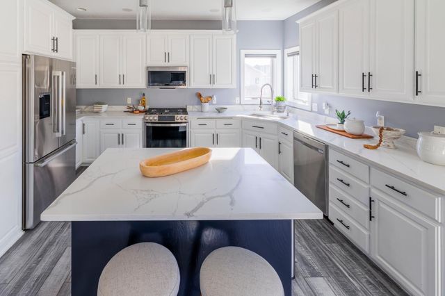 9807 Almond Avenue N, Brooklyn Park, MN 55443