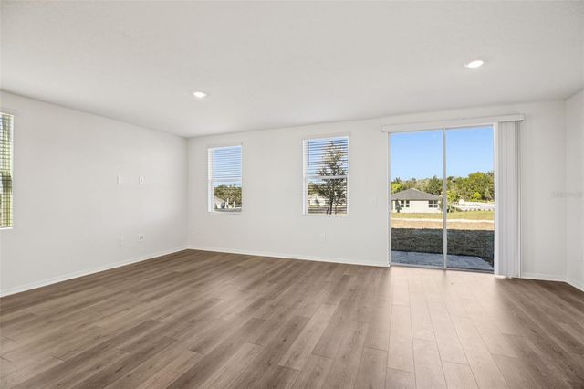 698 MUHLY WAY, Lady Lake, FL 32159