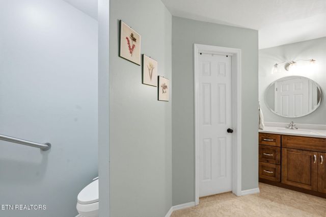 10017 Gate Post Way, Knoxville, TN 37931