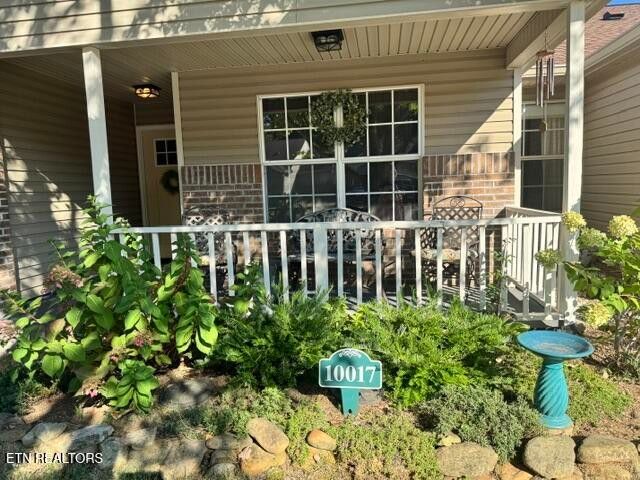 10017 Gate Post Way, Knoxville, TN 37931