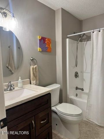 10017 Gate Post Way, Knoxville, TN 37931