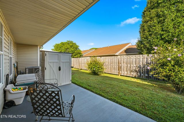 10017 Gate Post Way, Knoxville, TN 37931