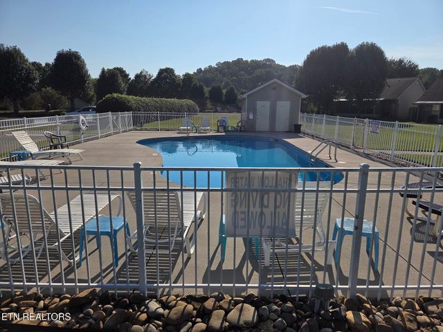 10017 Gate Post Way, Knoxville, TN 37931