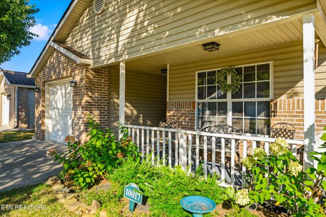 10017 Gate Post Way, Knoxville, TN 37931