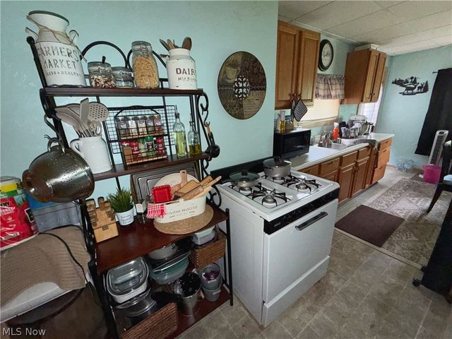 1547 Lisbon Street, East Liverpool, OH 43920