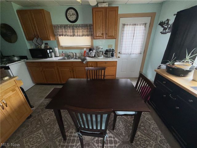 1547 Lisbon Street, East Liverpool, OH 43920