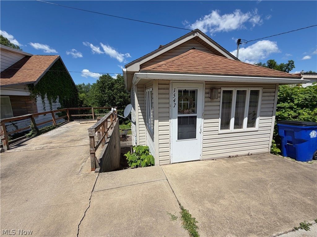 1547 Lisbon Street, East Liverpool, OH 43920
