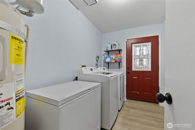 31 NE Skipper Court, Belfair, WA 98528