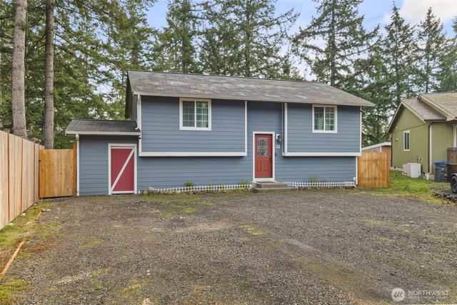 31 NE Skipper Court, Belfair, WA 98528