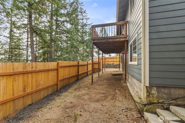 31 NE Skipper Court, Belfair, WA 98528
