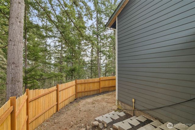 31 NE Skipper Court, Belfair, WA 98528