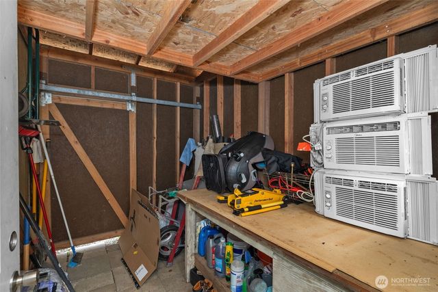 31 NE Skipper Court, Belfair, WA 98528