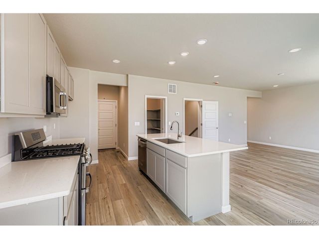 17382 E 91st Ave, Commerce City, CO 80022