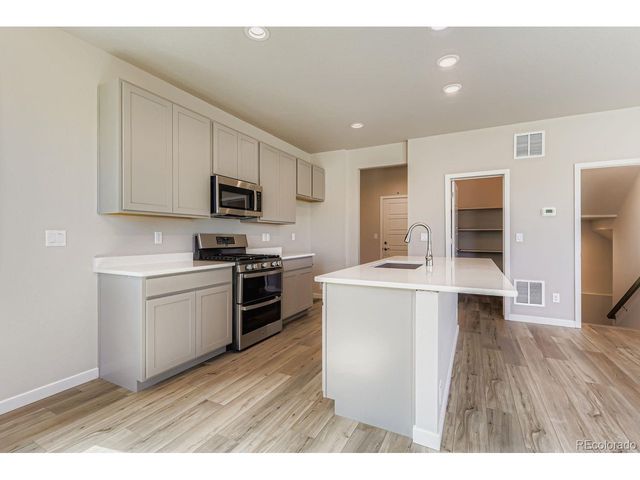 17382 E 91st Ave, Commerce City, CO 80022