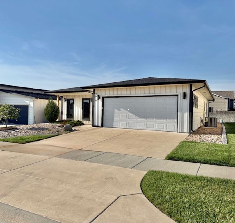 9618 E Annabelle St, Wichita, KS 67207