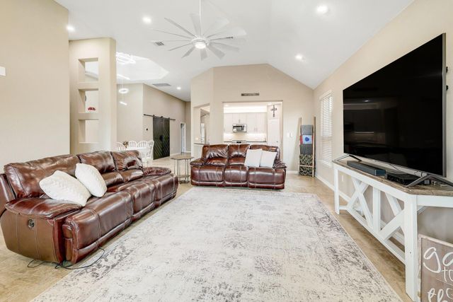 187 Salt Fork DR, Liberty Hill, TX 78642