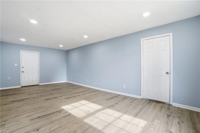 950 H AVE, Norfolk, VA 23513