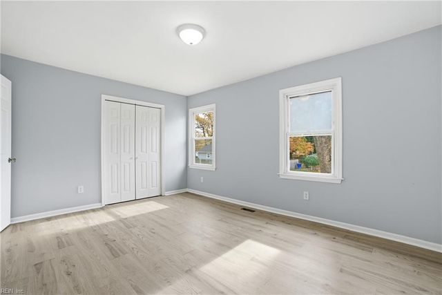 950 H AVE, Norfolk, VA 23513