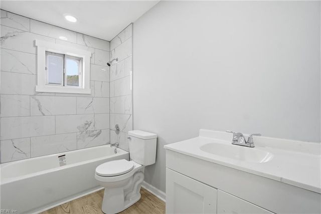 950 H AVE, Norfolk, VA 23513