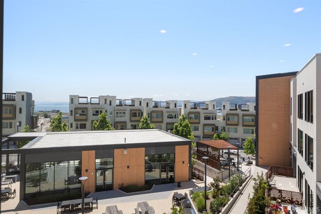 52 Kirkwood Avenue 421, San Francisco, CA 94124