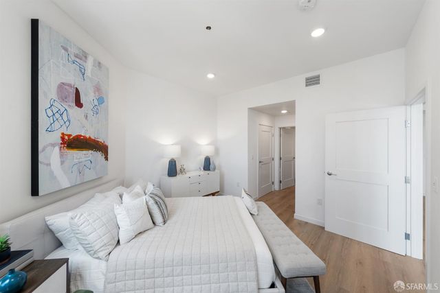 52 Kirkwood Avenue 421, San Francisco, CA 94124