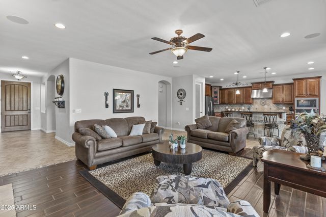 2466 E ARIS Drive, Gilbert, AZ 85298