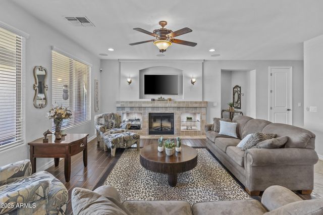 2466 E ARIS Drive, Gilbert, AZ 85298