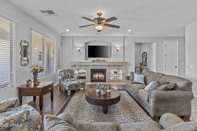 2466 E ARIS Drive, Gilbert, AZ 85298