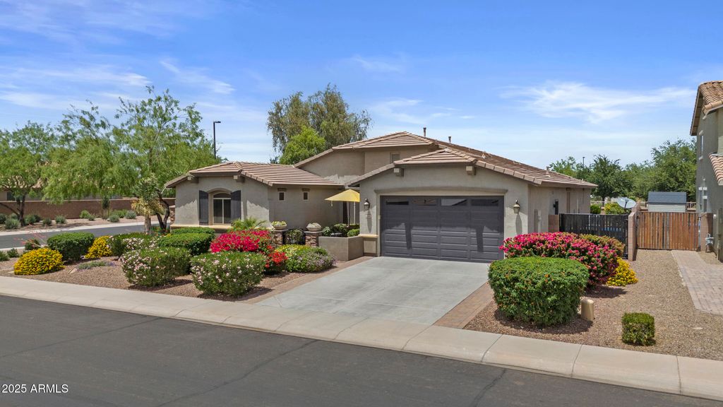 2466 E ARIS Drive, Gilbert, AZ 85298