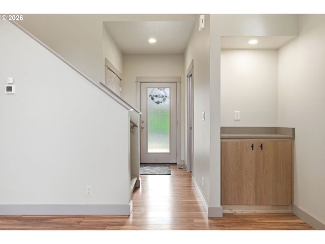 87941 10TH St, Veneta, OR 97487