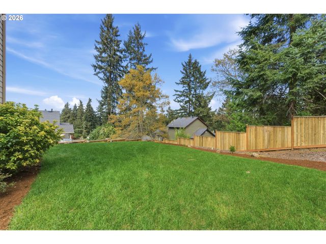 87941 10TH St, Veneta, OR 97487