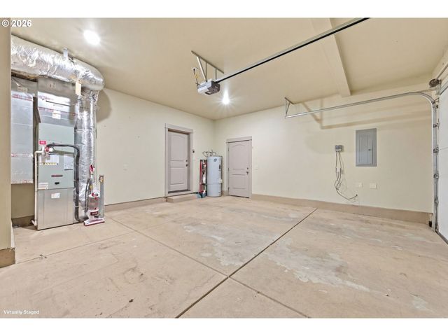 87941 10TH St, Veneta, OR 97487